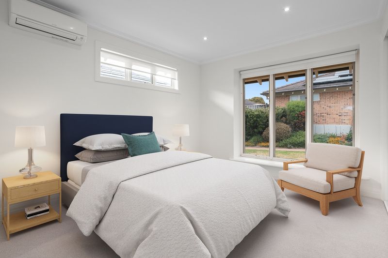 Bright North-Facing Villa with Courtyard