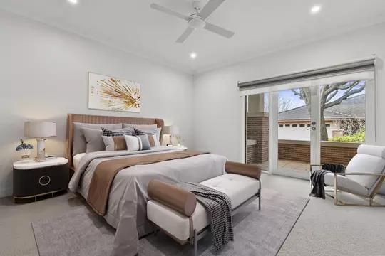 Spacious Garden Unit in Peaceful Cul-de-Sac