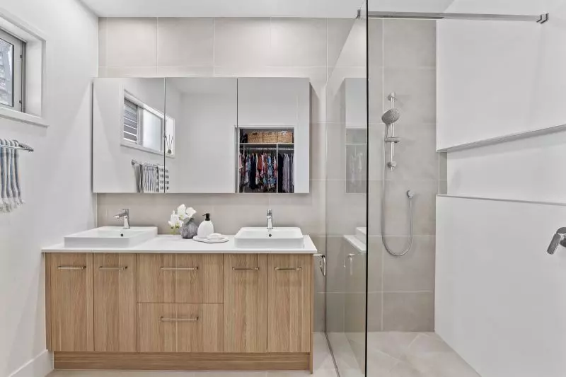 Site 153 - Established Kalbar