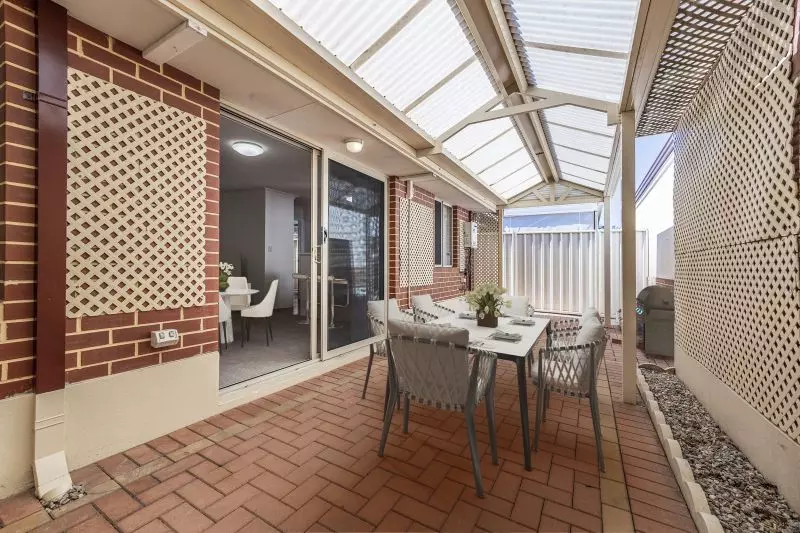 Exciting Opportunity in Great Location for your Relaxed Retirement....