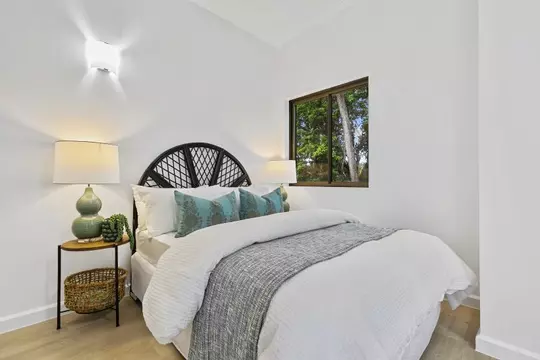 Easy-living studio in the heart of a vibrant community