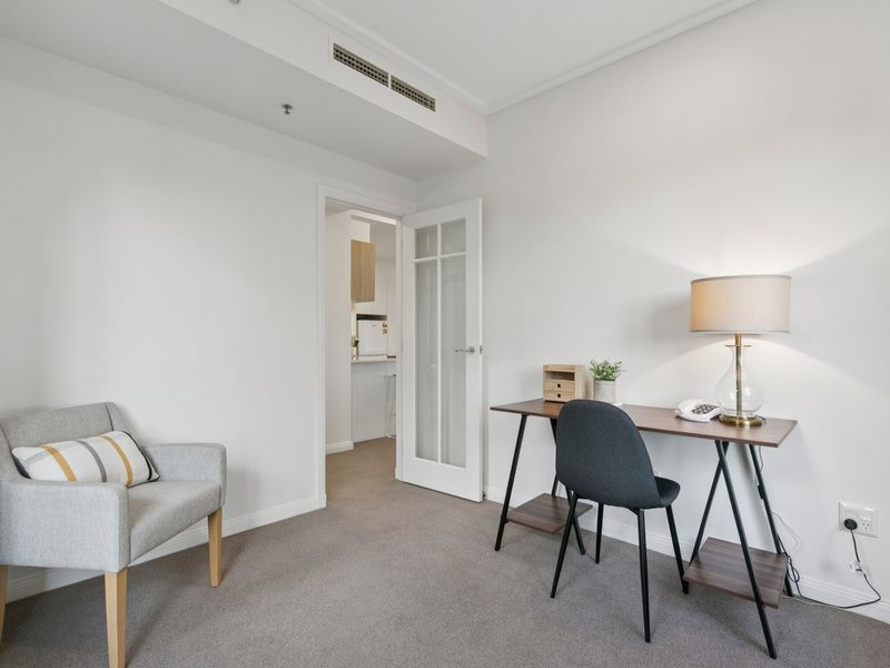 Refurbished Apartment with Leafy Balcony Retreat