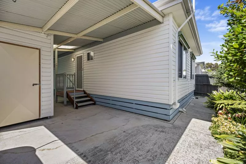 Bright and Spacious Home with Landscaped Gardens