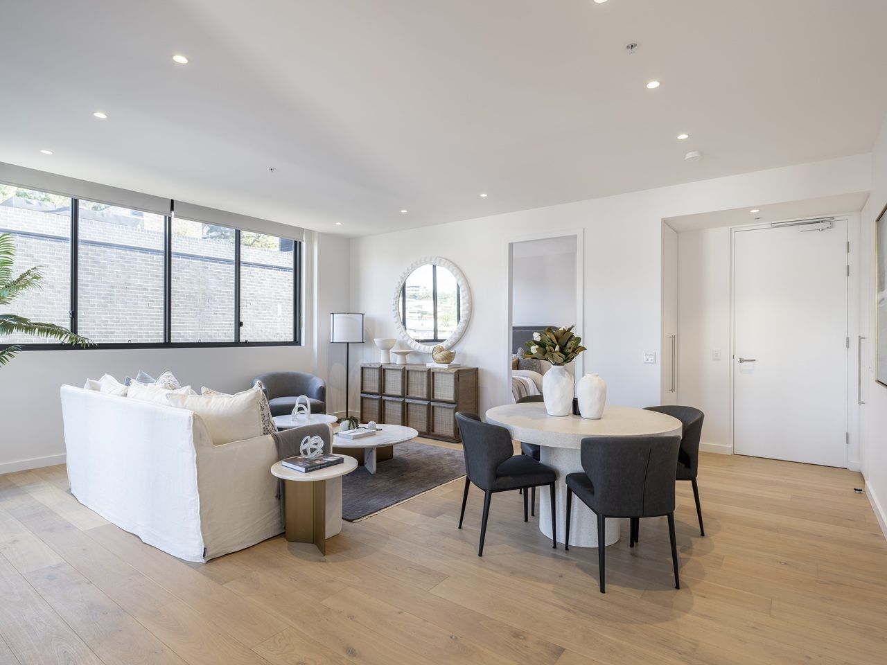 Sunlit Ocean & Kiama Views