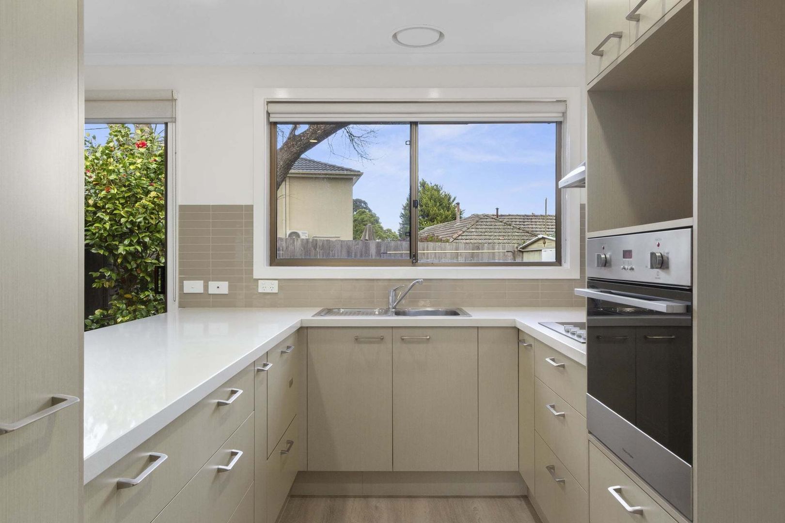 A Fresh Start - Updated Unit, Garden Outlook