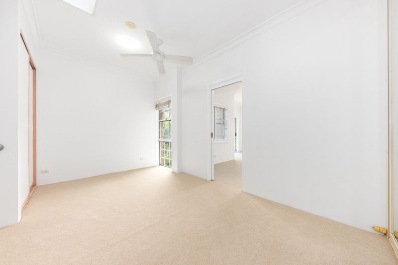 ELEVATED SPACIOUS 1 BEDDER WITH GARDEN VISTA