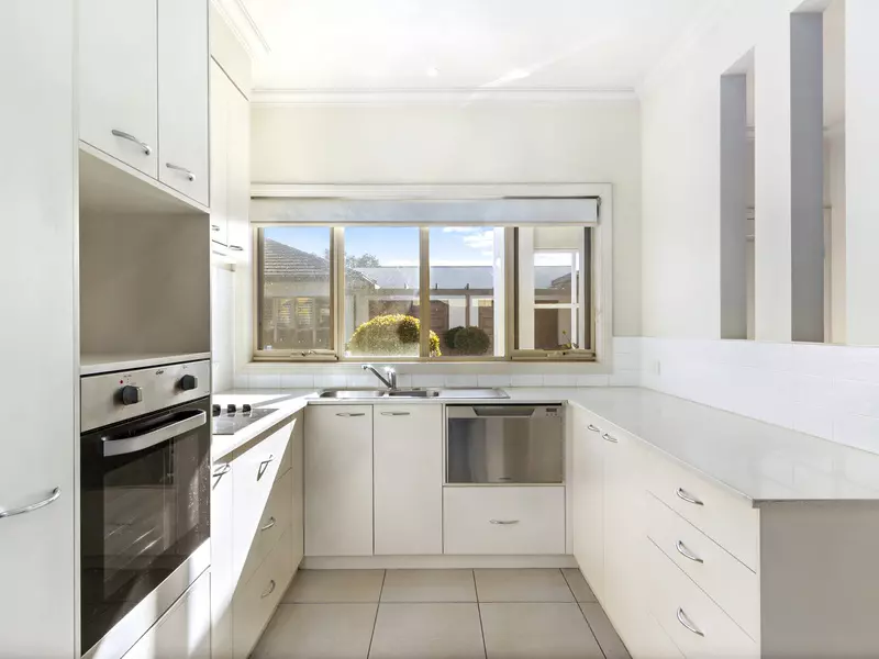 Stylish Home with Private Garden near Clubhouse