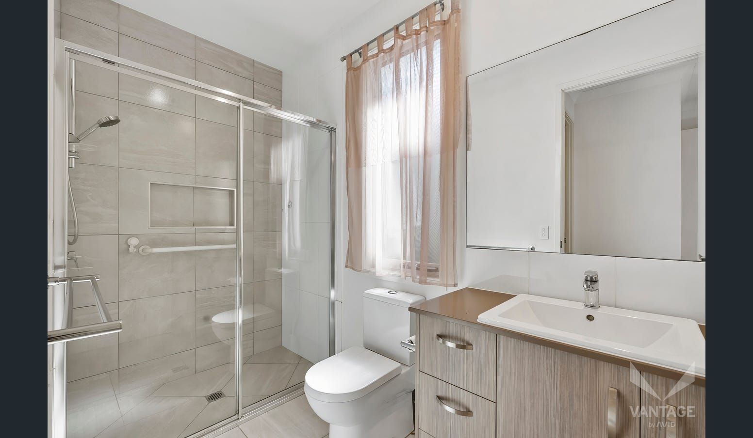 3 bed home priced to sell!!