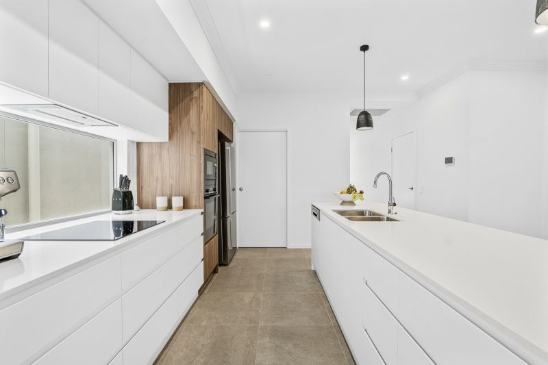 Site 176 - Established Kalbar