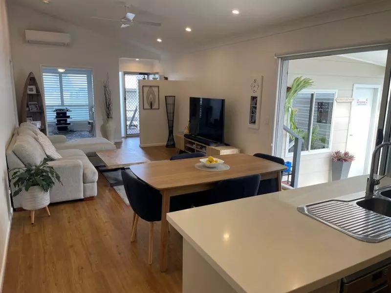 IMMACULATE OVER 50'S LIVING