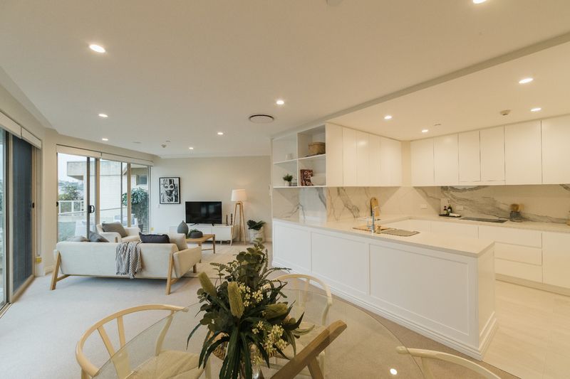 Elevated Apartment with Views Over Rushcutters Bay