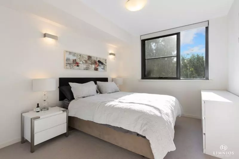 Lifestyle Investment On The City Fringe!