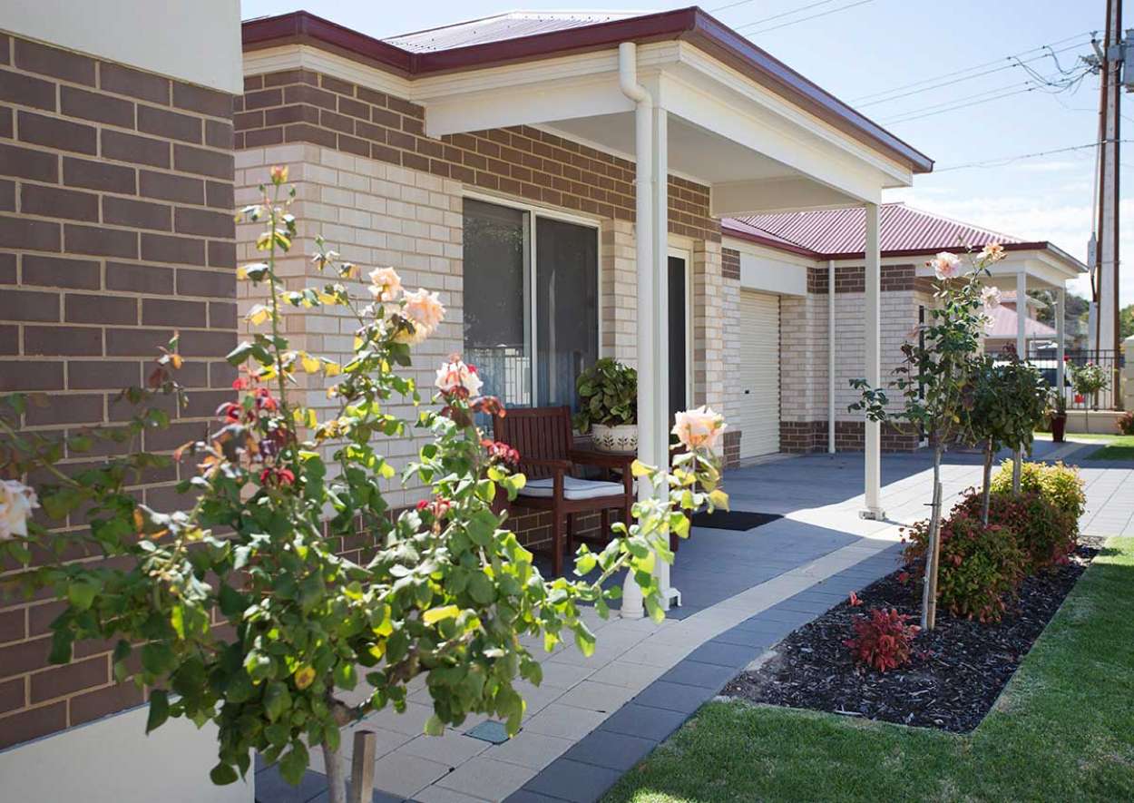 Cosy, comfortable and secure - retirement living made easy! 