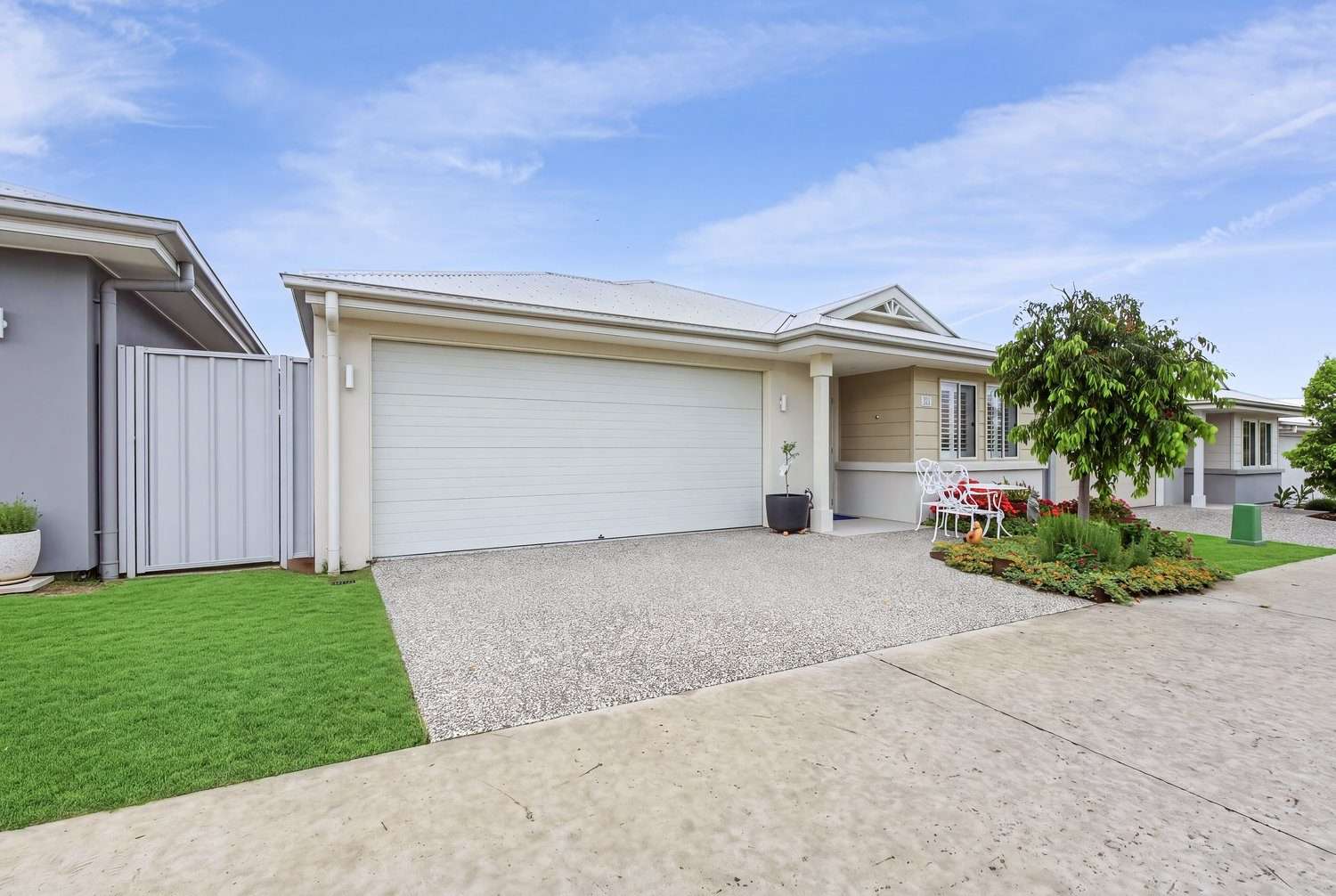 Modern Style, Prime Location