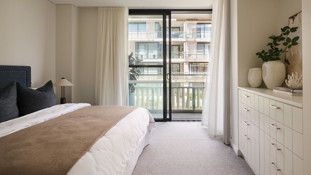 Stylish One-Bedroom Apartment for Easy Waterfront Living