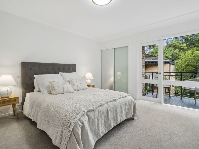 Beautiful light-filled villa in a sought-after location