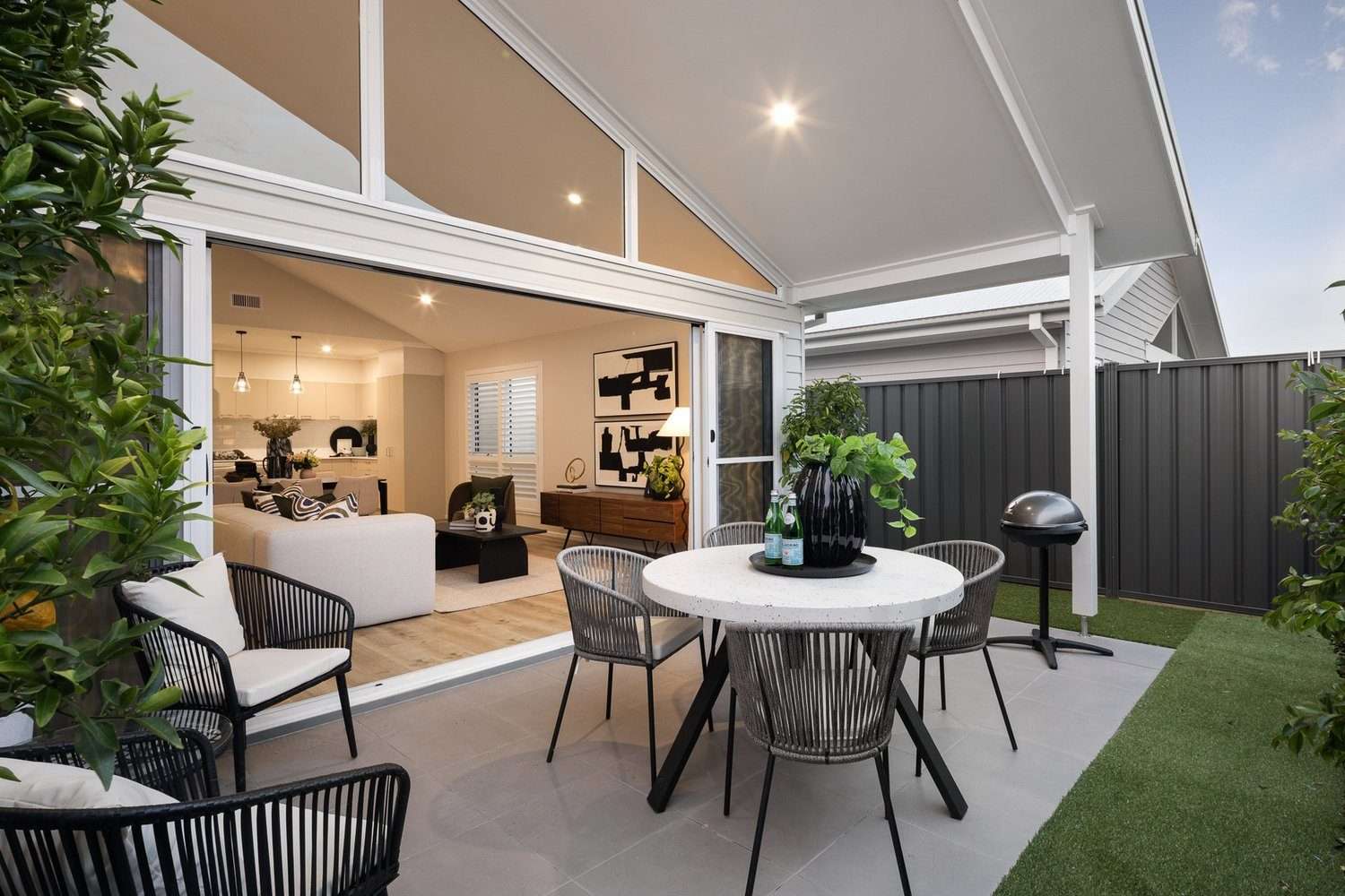 Open plan living to relax and enjoy
