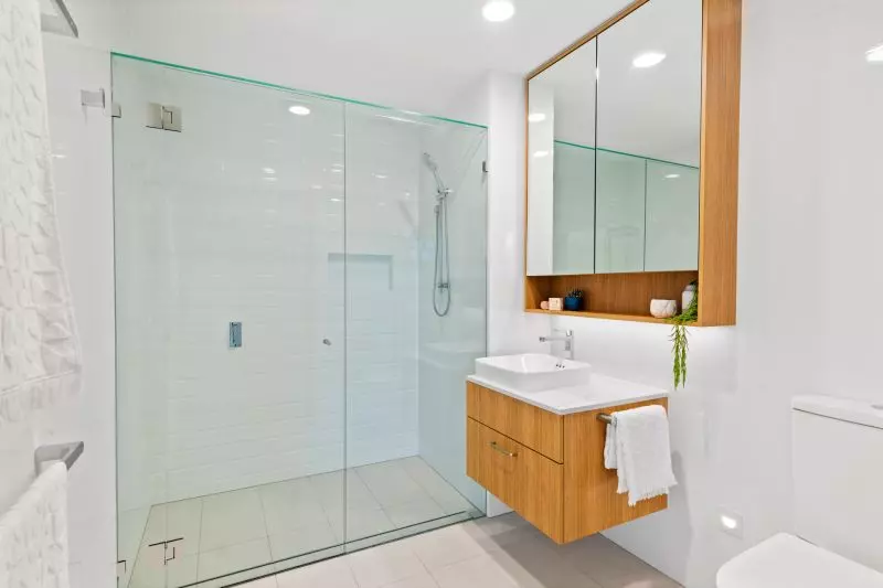 South-facing apartment with stunning Burleigh Golf Course views