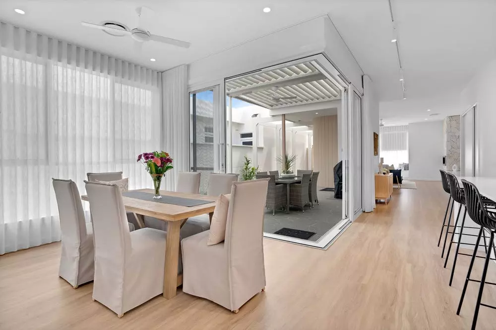 Mesquite by Palm Lake Resort Pelican Waters