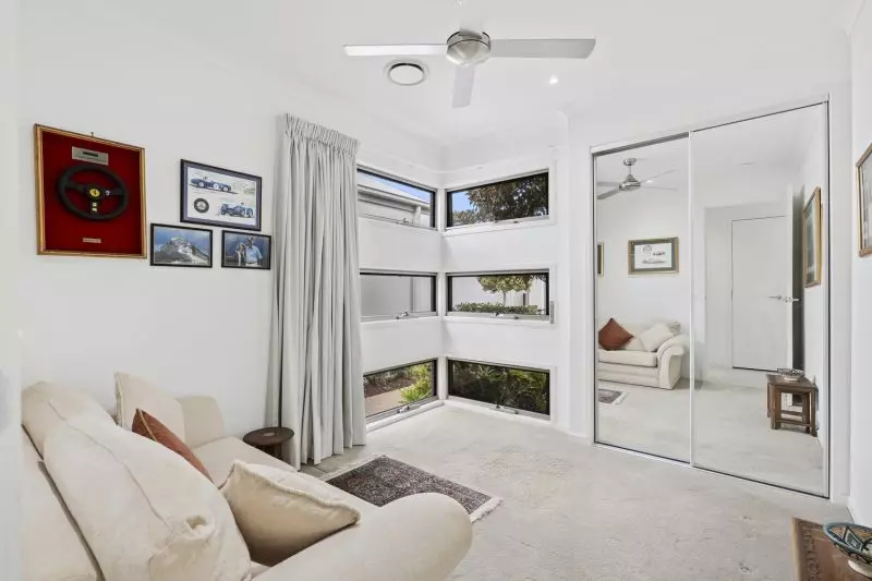 Overlooking Green Surrounds