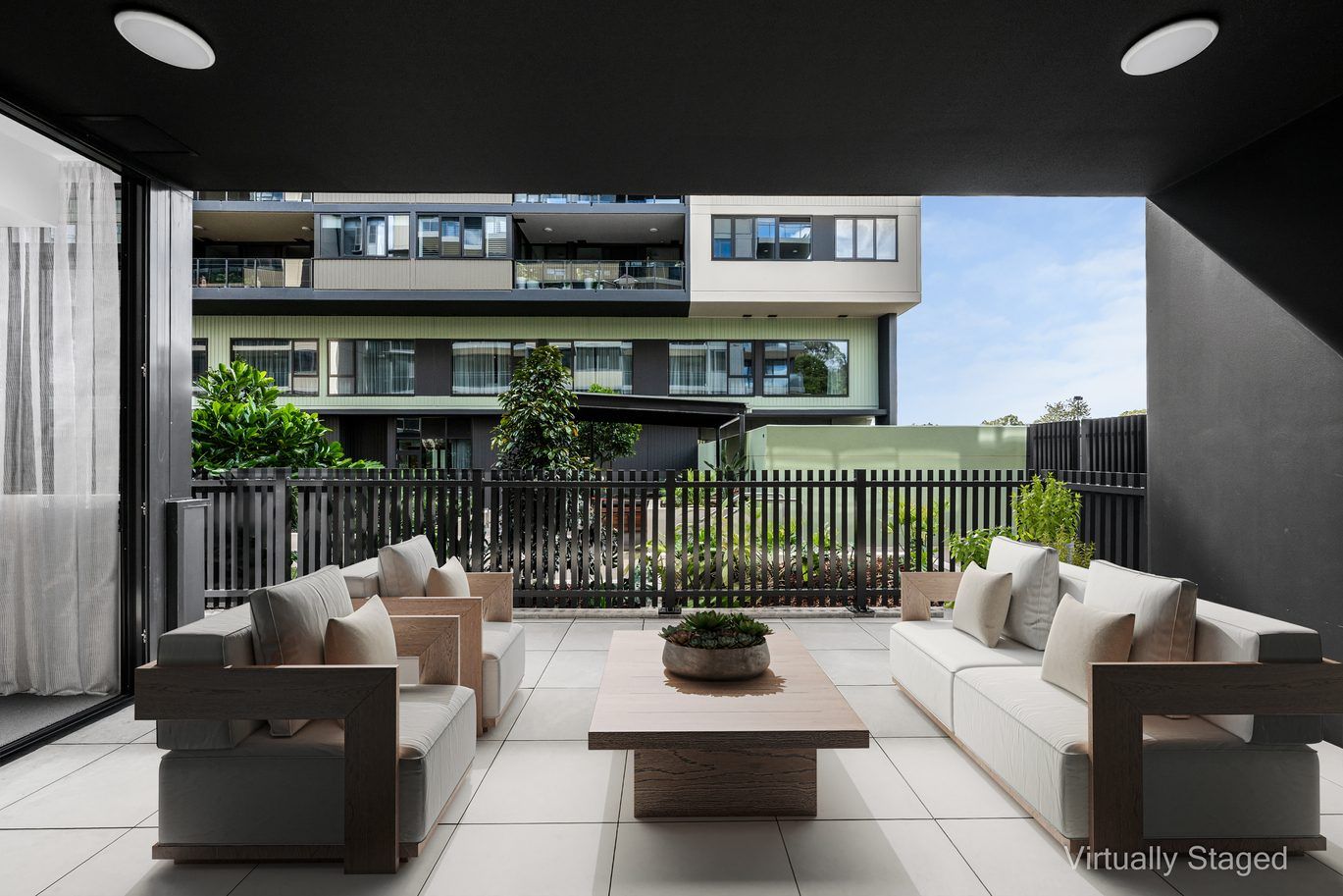 A rare north-facing ground floor terrace with exceptional light