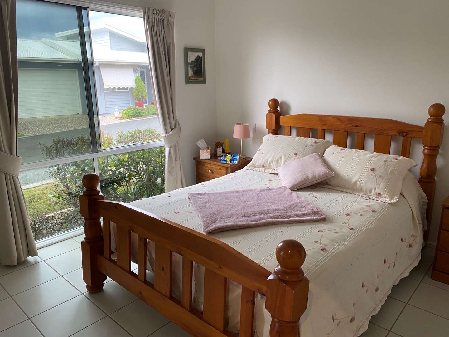 Lovely 2 bed plus study home in Palm Lake Resort Eagleby