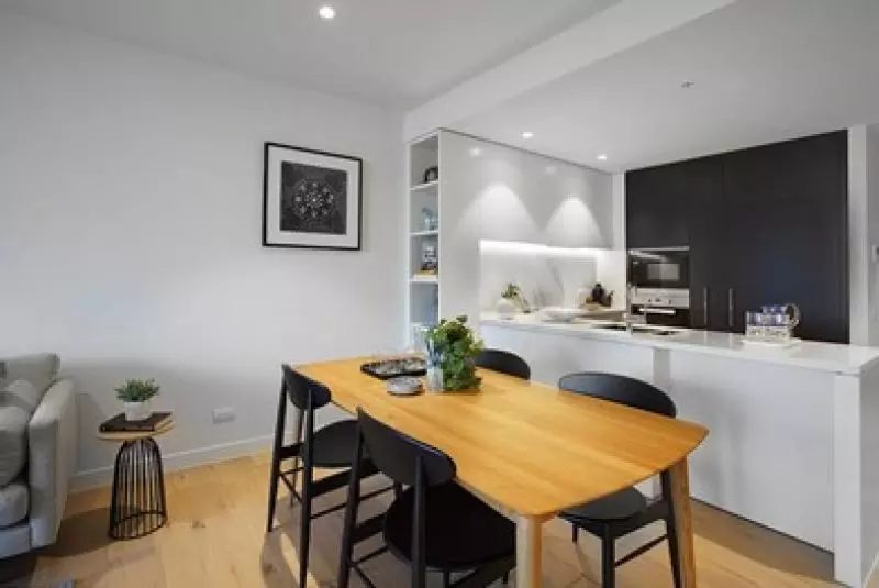 Sun drenched cosmopolitan retirement living.