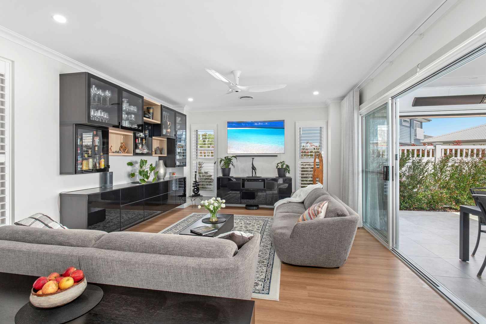 Rare Private Corner Block & Lake Views