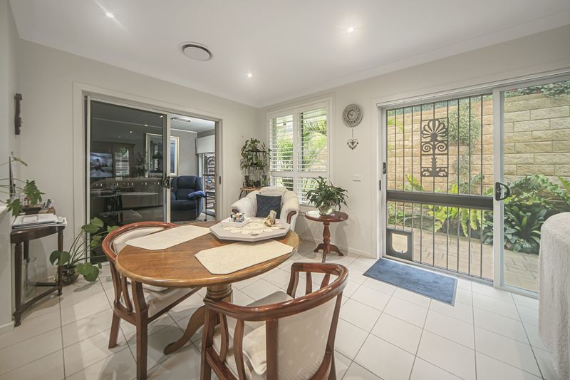 Private and Cosy Villa with Spacious Fenced Yard