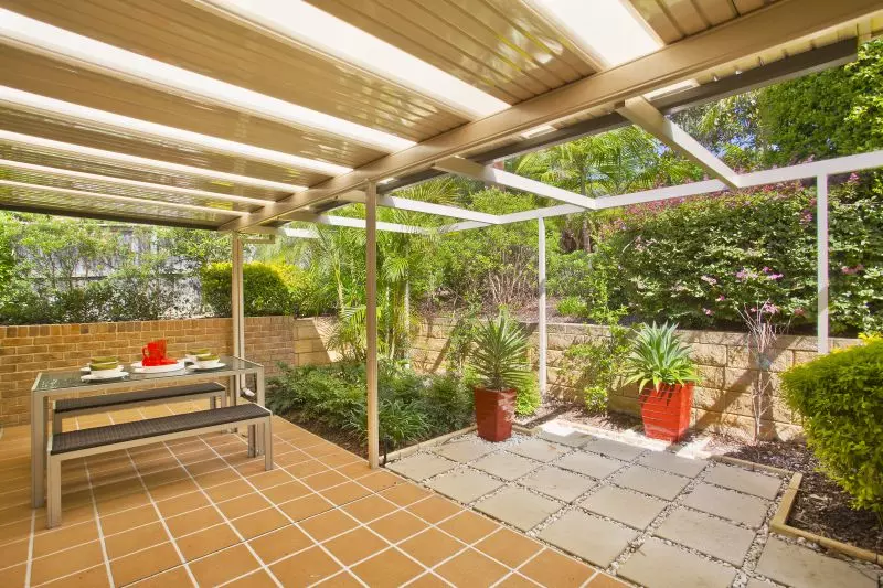 Live your retirement dream in this modern and spacious villa.