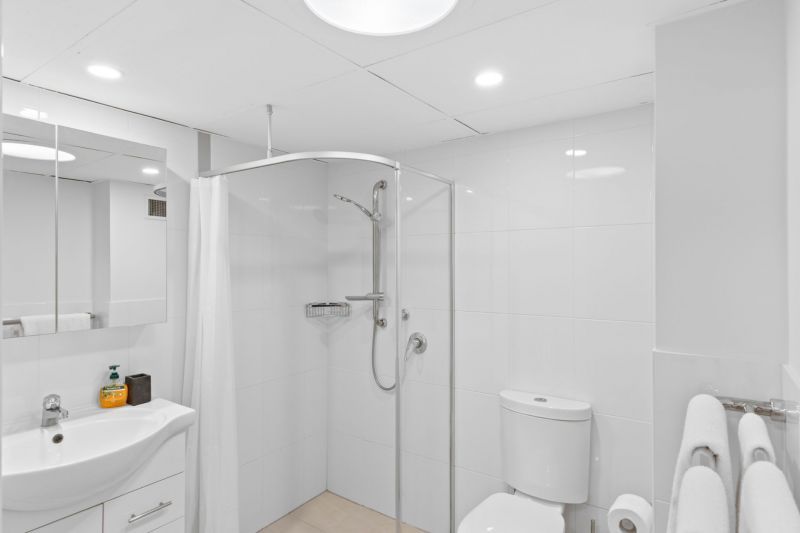 Serene one-bedroom apartment