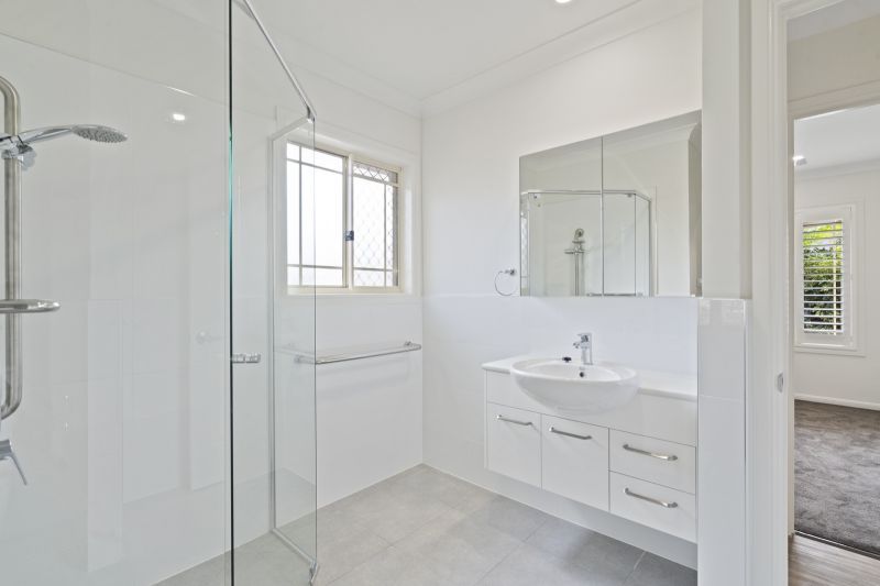 Friendly and social community with spacious villas!