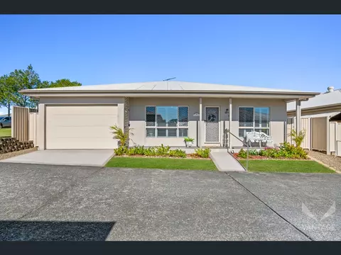 Hamptons style Living at Vantage Eagleby Pines