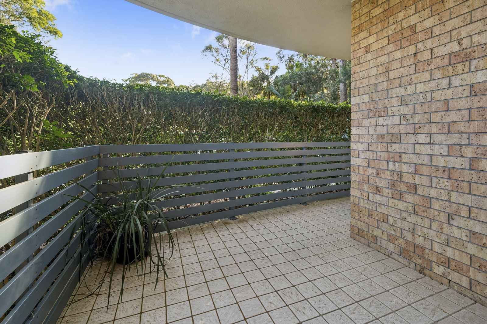 Spacious ground-floor, one-bedroom apartment