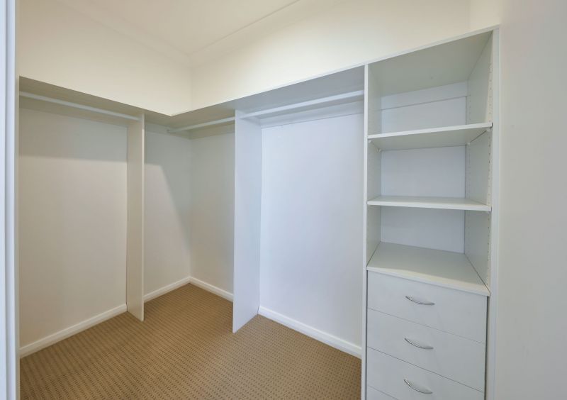Open Plan, Perfect position, with many extras