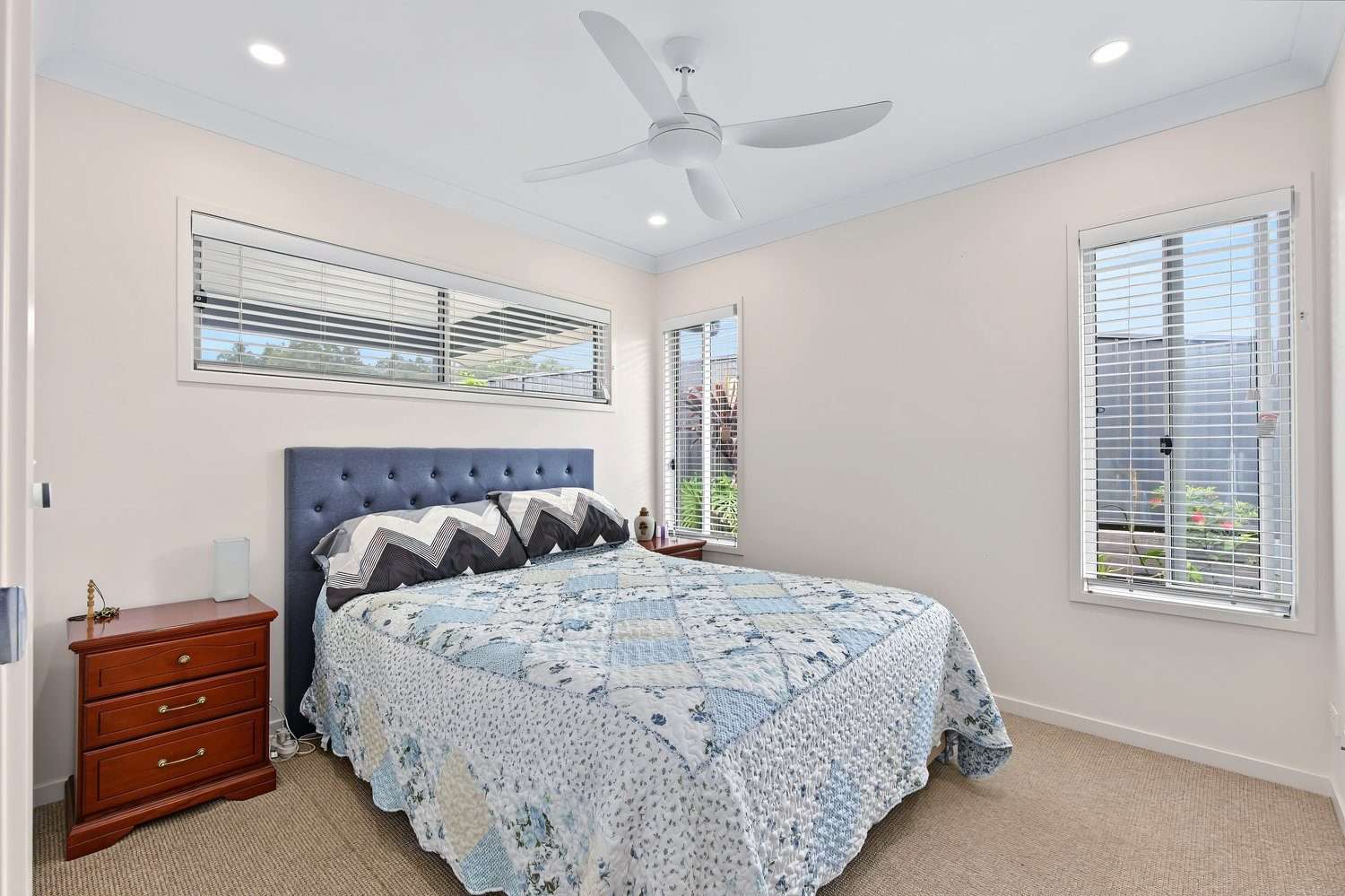 Modern Style, Prime Position