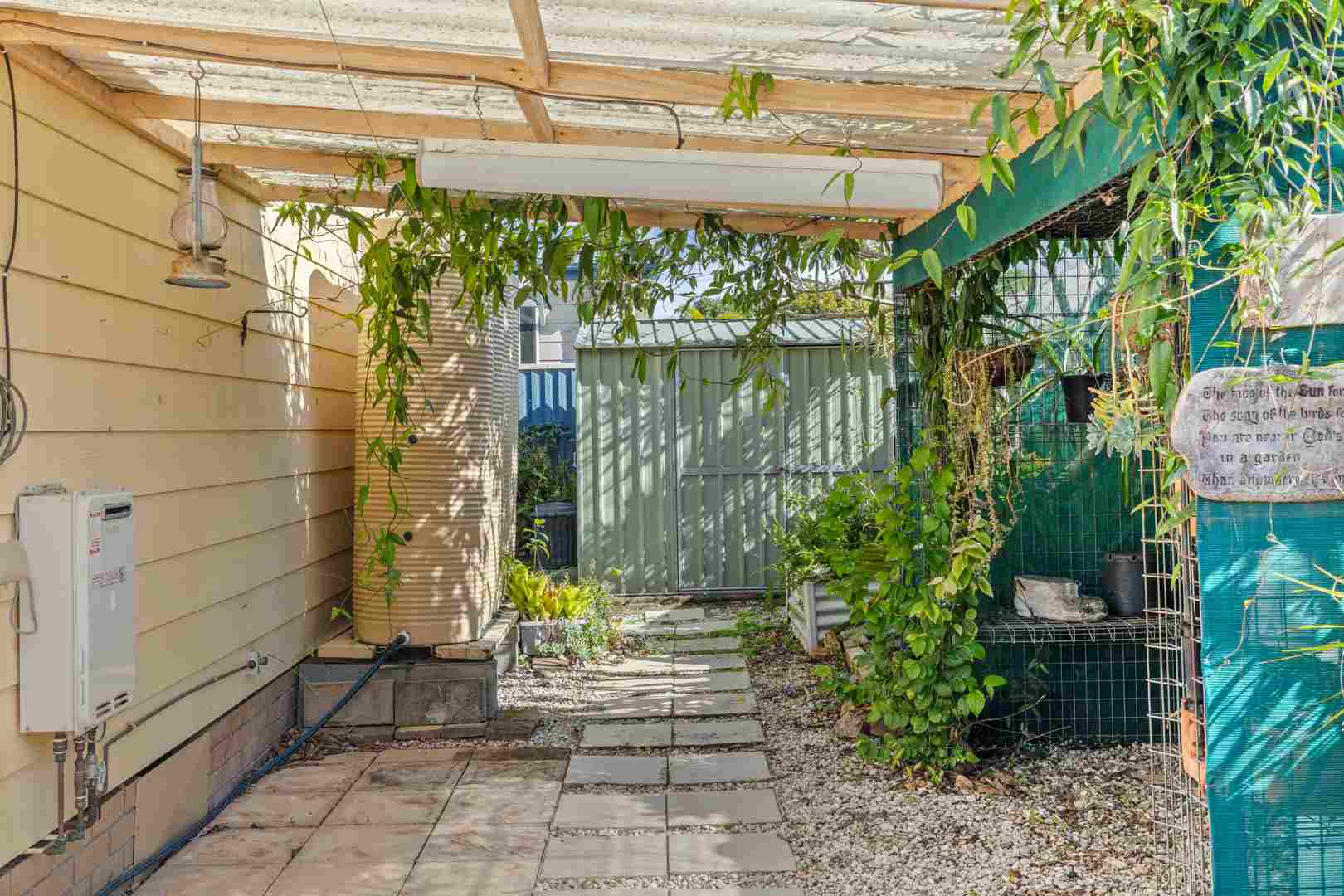 Dog friendly home in popular Bow Street and close to the Indoor Heated Pool.