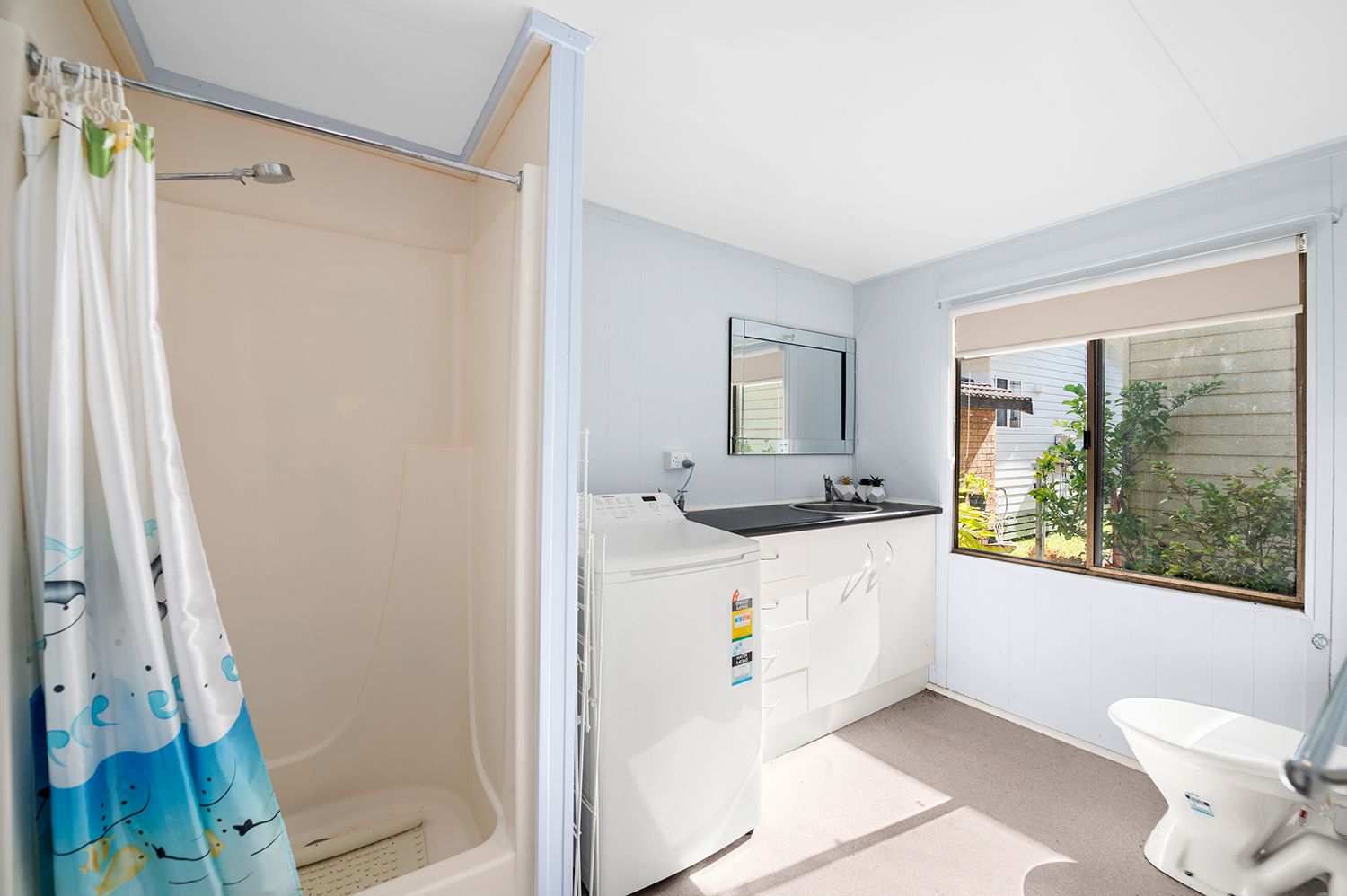 Quiet Location - Parkland Opposite - Fully Furnished