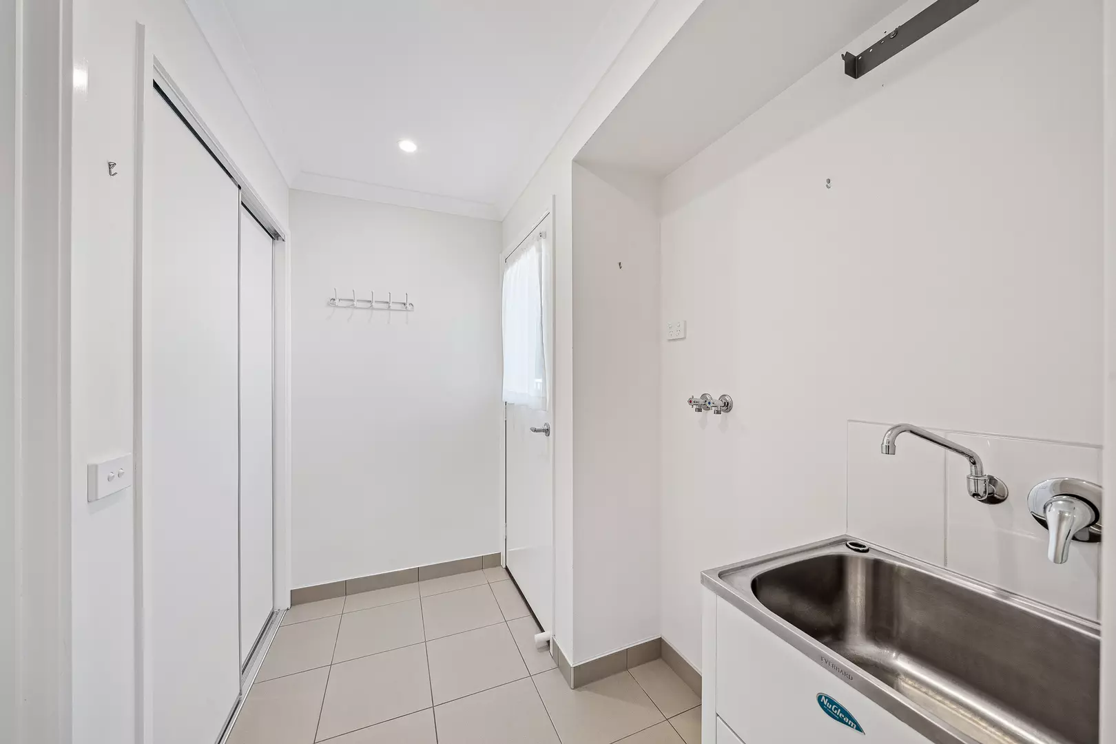 1 Hollydene Court - Palm Lake Resort Willow Lodge