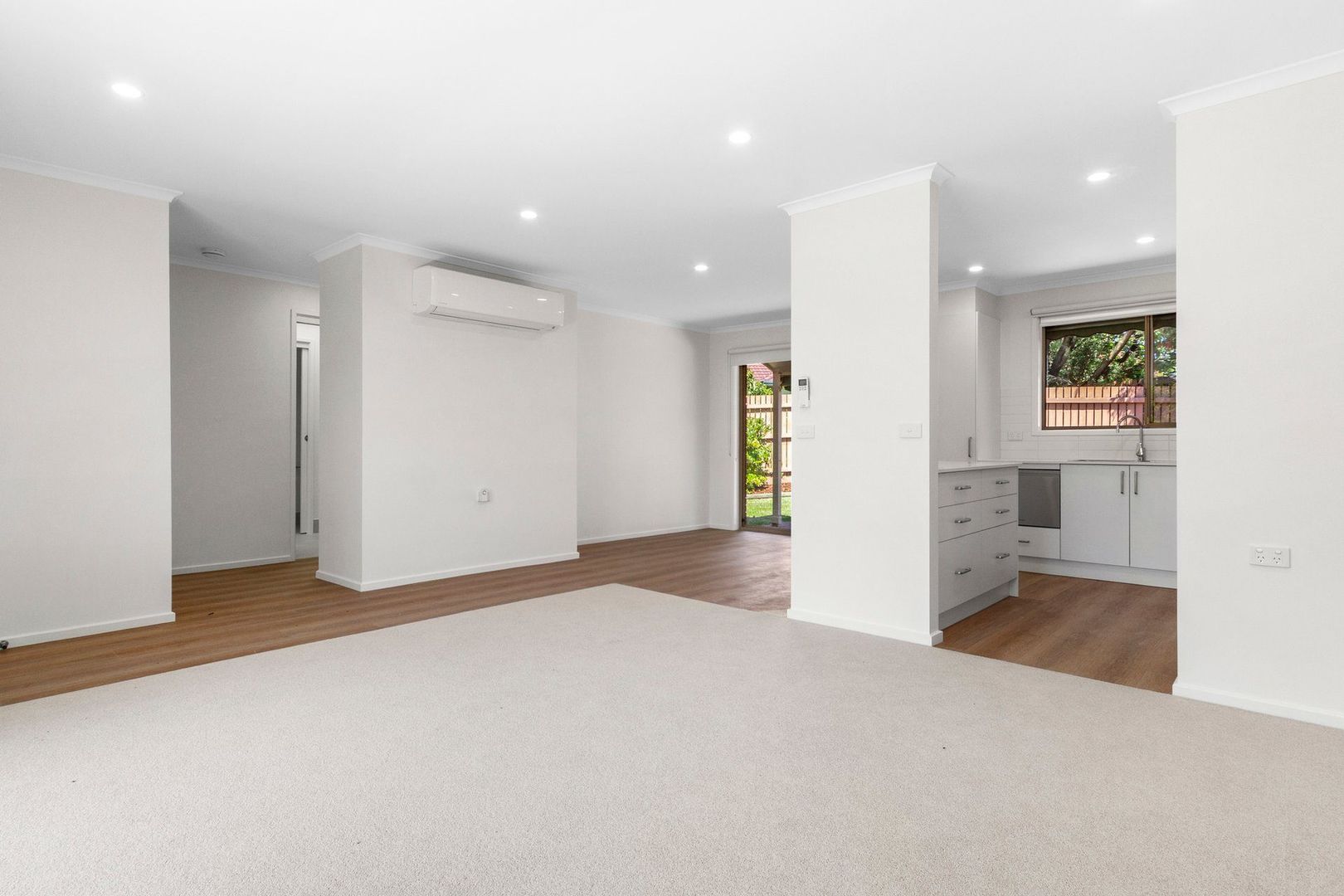 Light-Filled Living, Fresh New Style