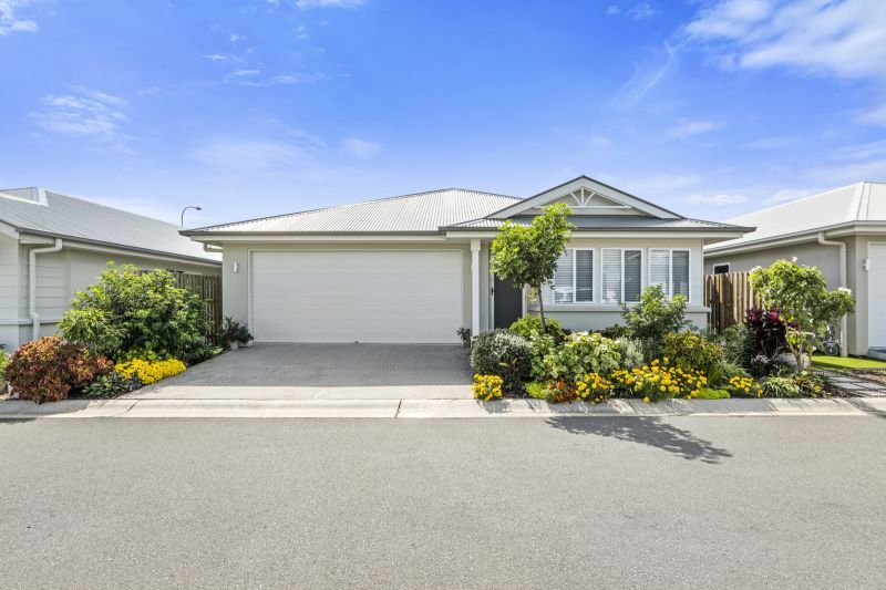 Bright, Tranquil Home with Private Alfresco