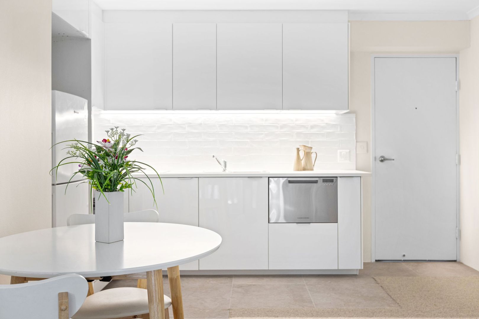 Refurbished 1 Bedroom Apartment on the Ground Floor 