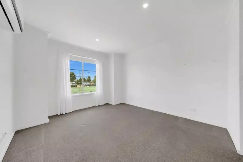 Spacious home within Avington