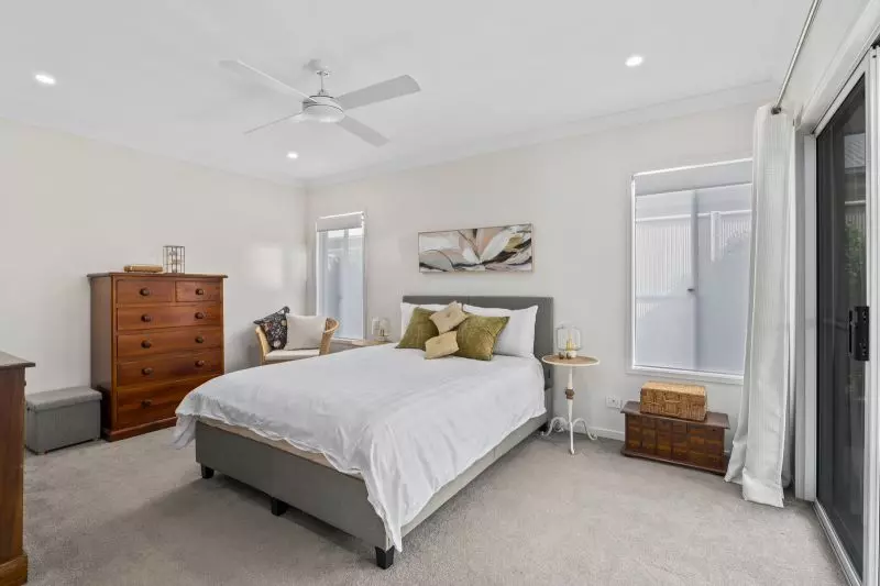 Site 155 - Established Kalbar