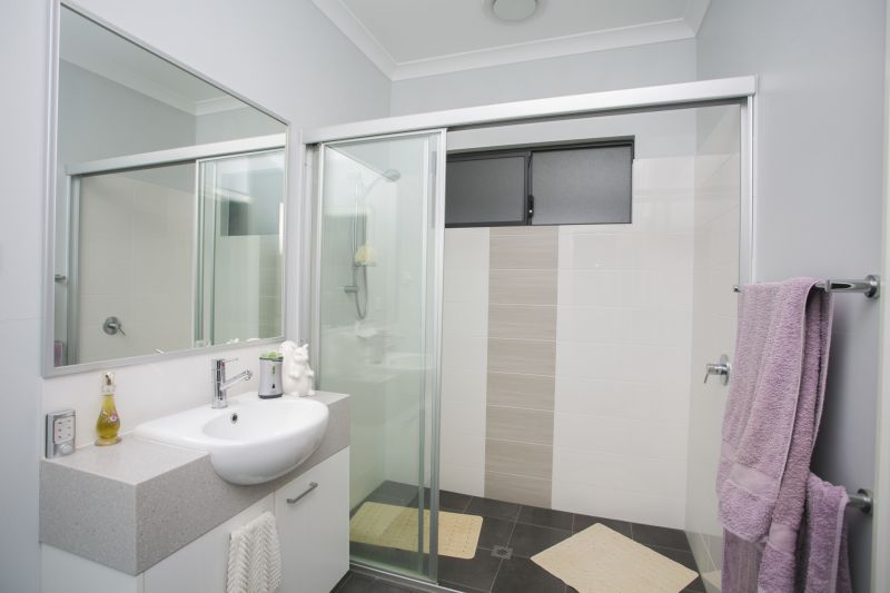 2 bedroom 2 Bathroom Plus Study