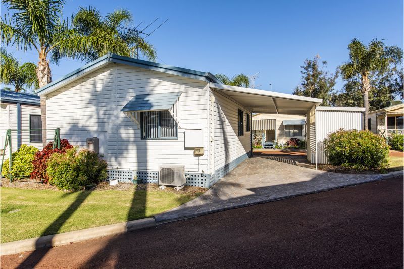 Riverside Gardens Estate Site 57