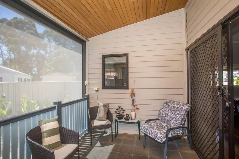 Beautiful & spacious 3 bedroom, 2 bathroom home with double carport