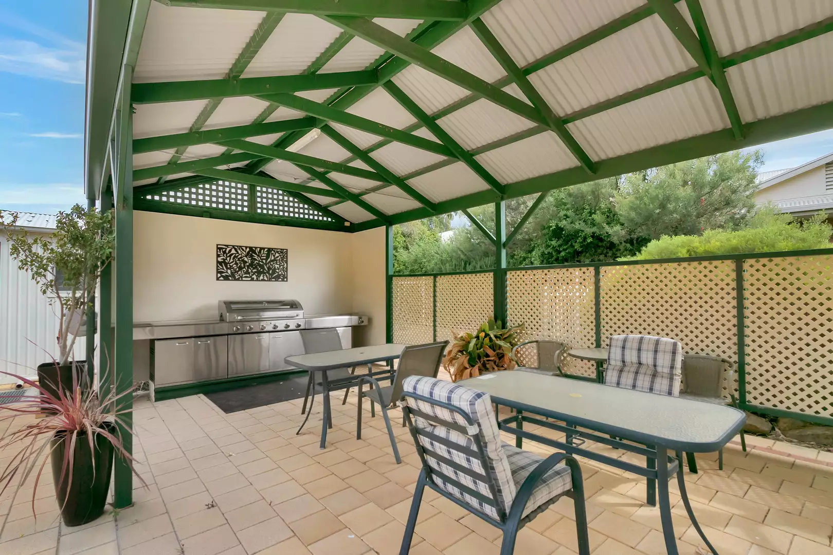 Resthaven Elizabeth Vale ‘Riverview’ Retirement Living offers one- and two- bedroom units just seven minutes from Elizabeth City Centre.