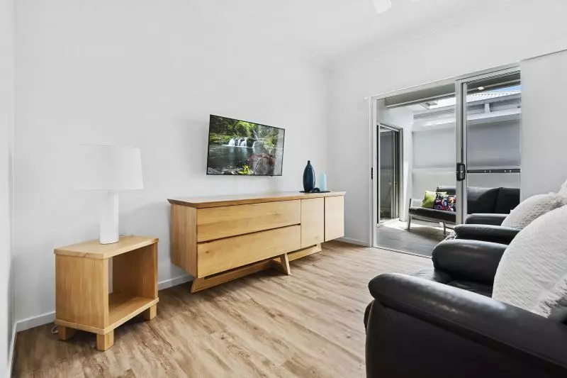 Site 164 - Established Brighton