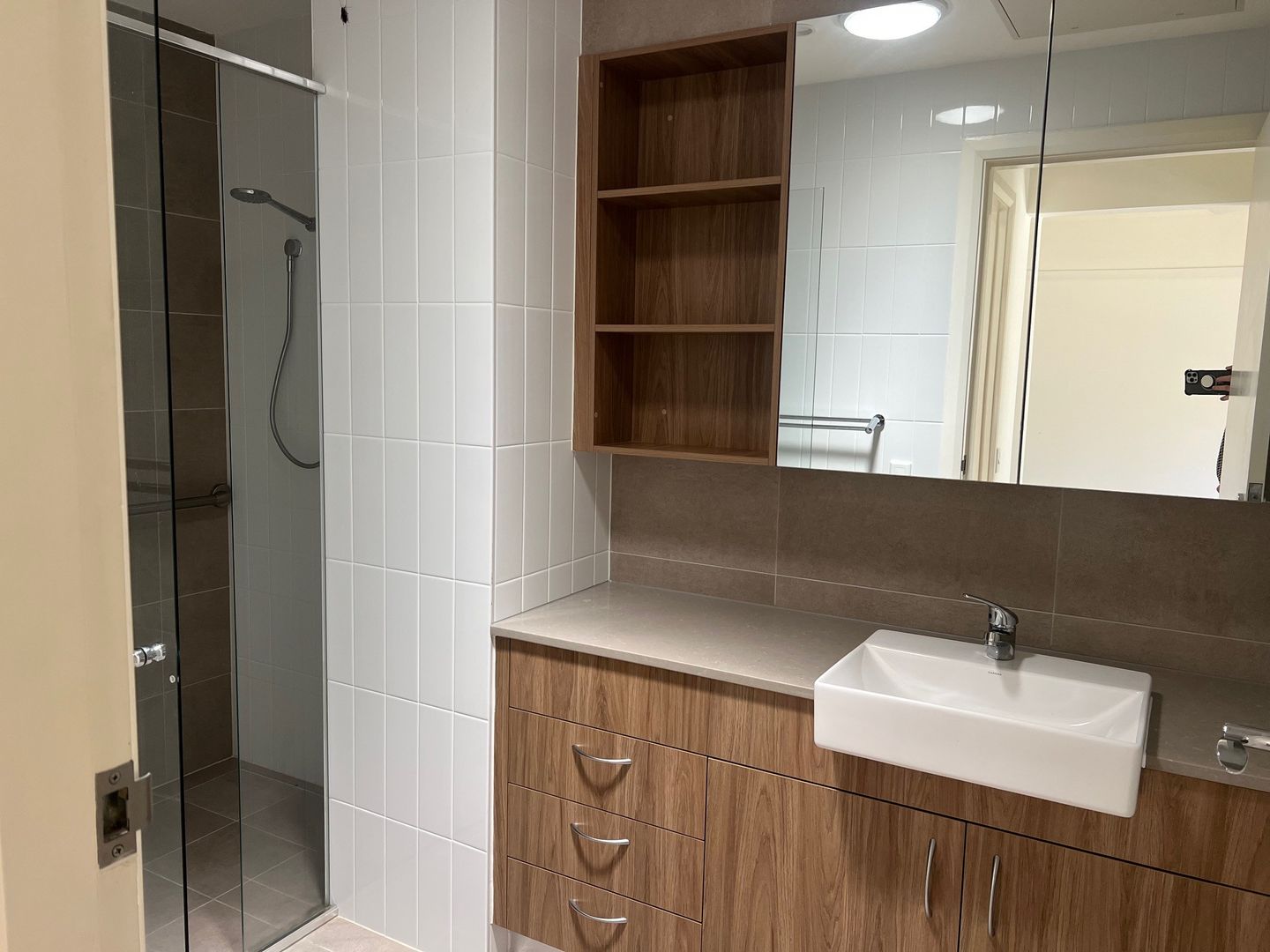 Apartment 6, 15 The Ridgeway, Lisarow